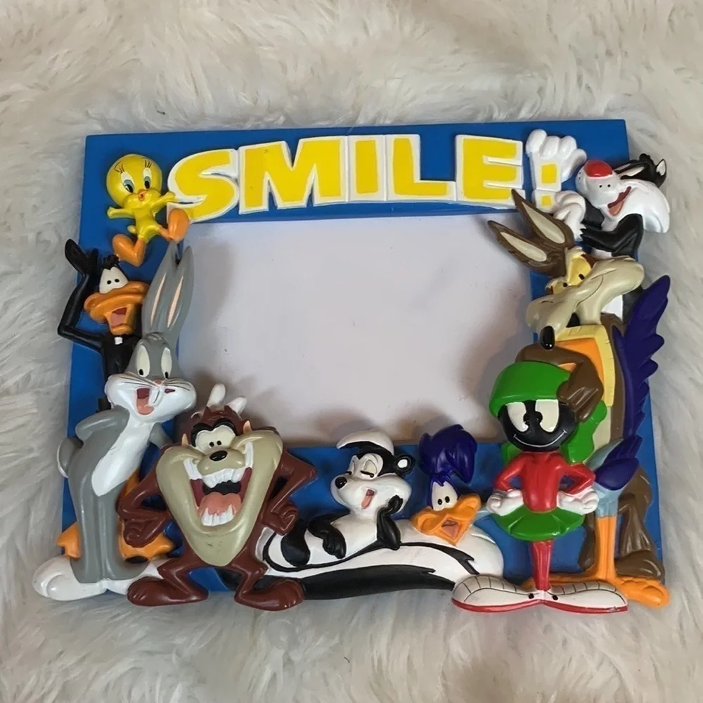 Vintage Warner Brothers Studio Store Looney Tunes 3-D picture frame